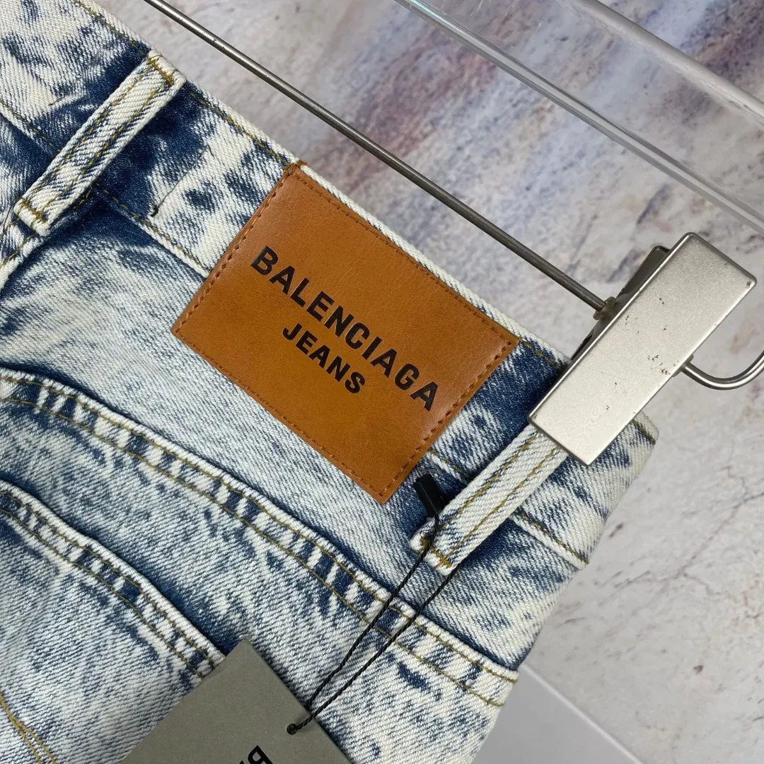 BB 126 🔘 𝐁𝐀𝐋𝐄𝐍𝐂𝐈𝐀𝐆𝐀 25FW Light Blue * 🔥 Quality！ Same Style ， ！ ， ， ， ；Light Blue ， Retro ， 。 “ ”， 、 ， ； ， Shoes、Boots Shoes ， 、 ， Versatile 。 ， 、 、 ， ， ！ Size：S M L XL（28.30.32.34） ：Light Blue